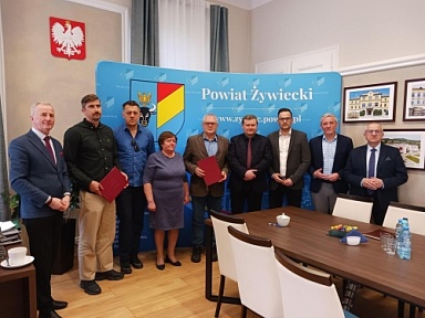 Boisko wielofunkcyjne przu Zespole Szkół Agrotechnicznych i Ogólnokształcących im. Józefa Piłsudskiego w Żywcu